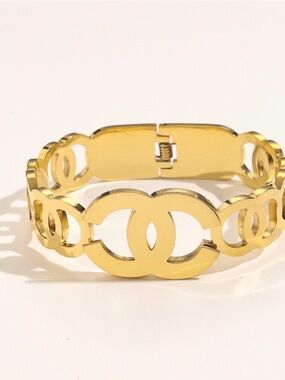Gold Double-C Logo Cutout Bracelet - Luxury Women's Jewelry